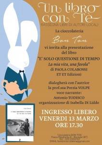 locandina un libro con tè 