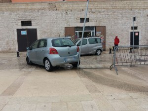 yaris e verso 1