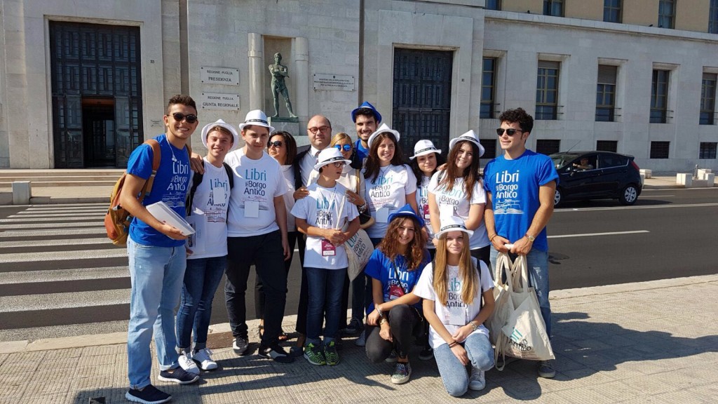 Ragazzi libri nel borgo antico 2016