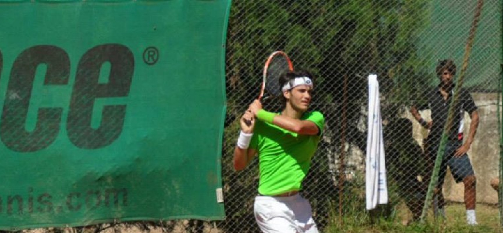 Tennis, a Firenze Andrea Pellegrino in finale di doppio