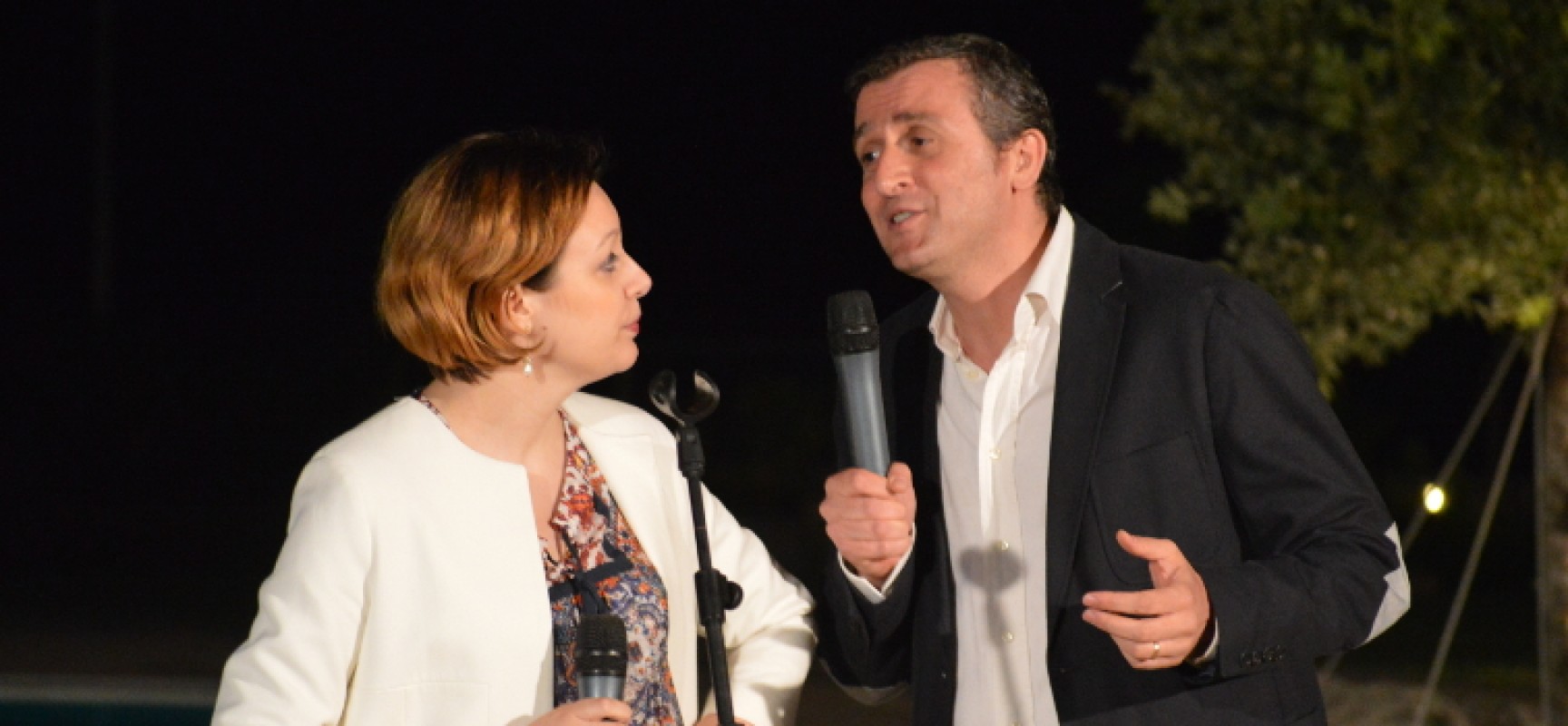 Carlo Monopoli e Raffaella Montini portano in scena la comicità con “Rido e… canto quel motivetto”