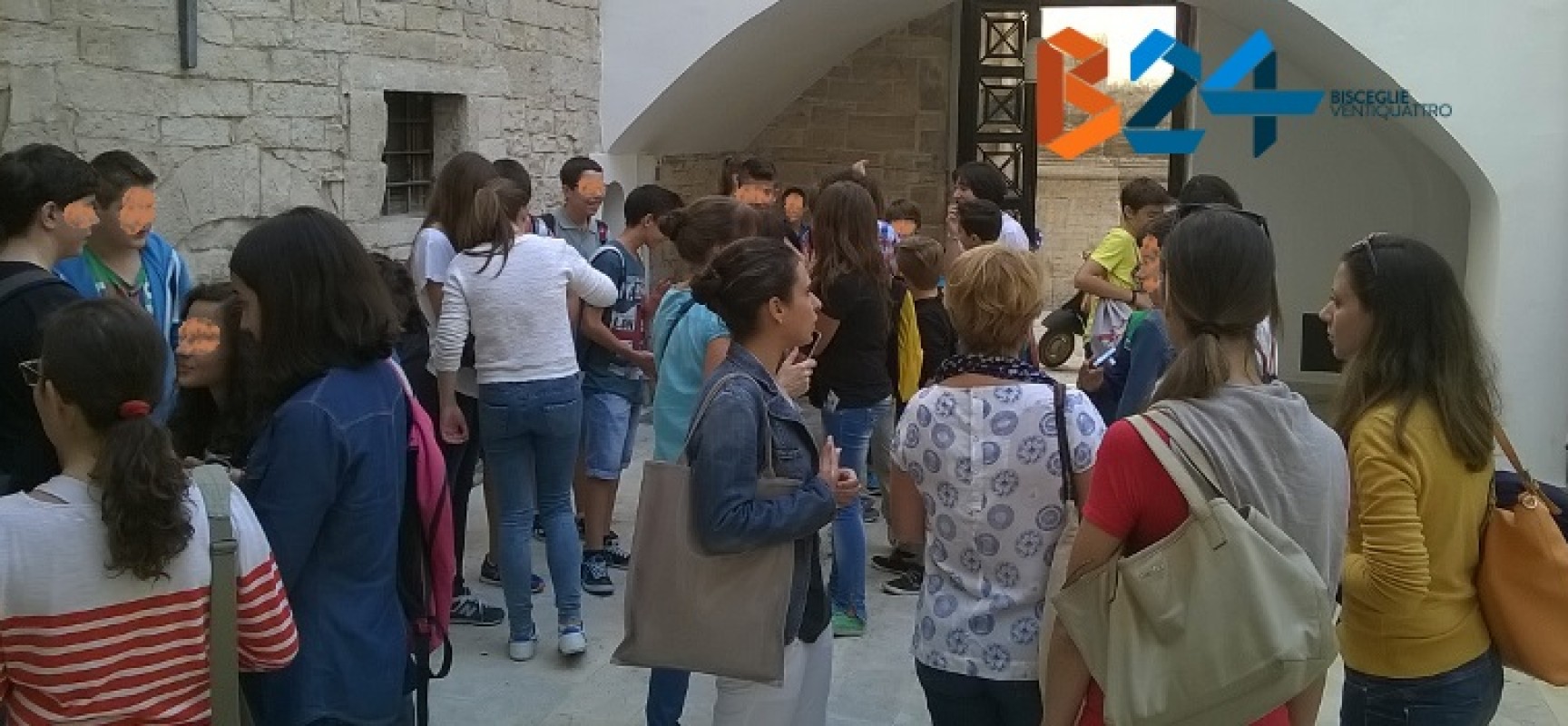 Progetto “Comenius” Scuola Media Monterisi, studenti dalla Germania in visita a Bisceglie / FOTO