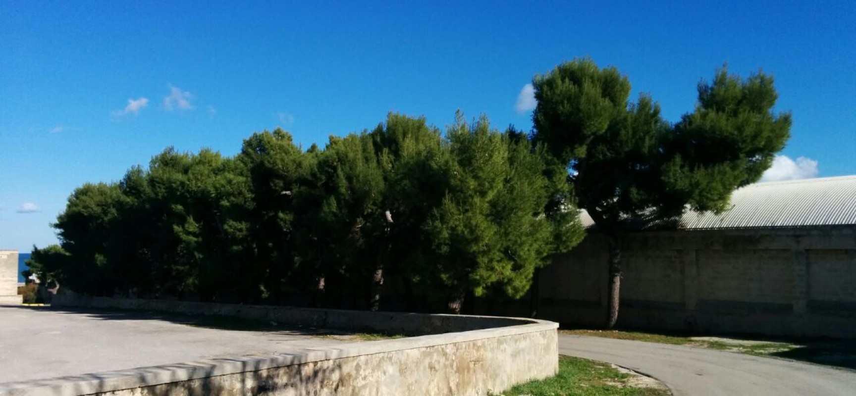 Lavori di somma urgenza aree parcheggio site sul lungomare Paternostro e viale Cimitero