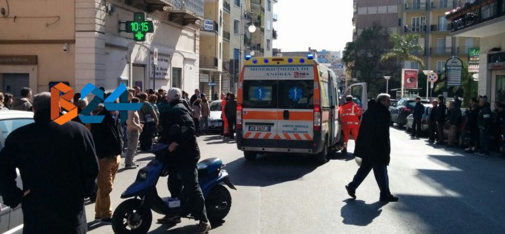 Ragazza investita questa mattina in via Giovanni Bovio