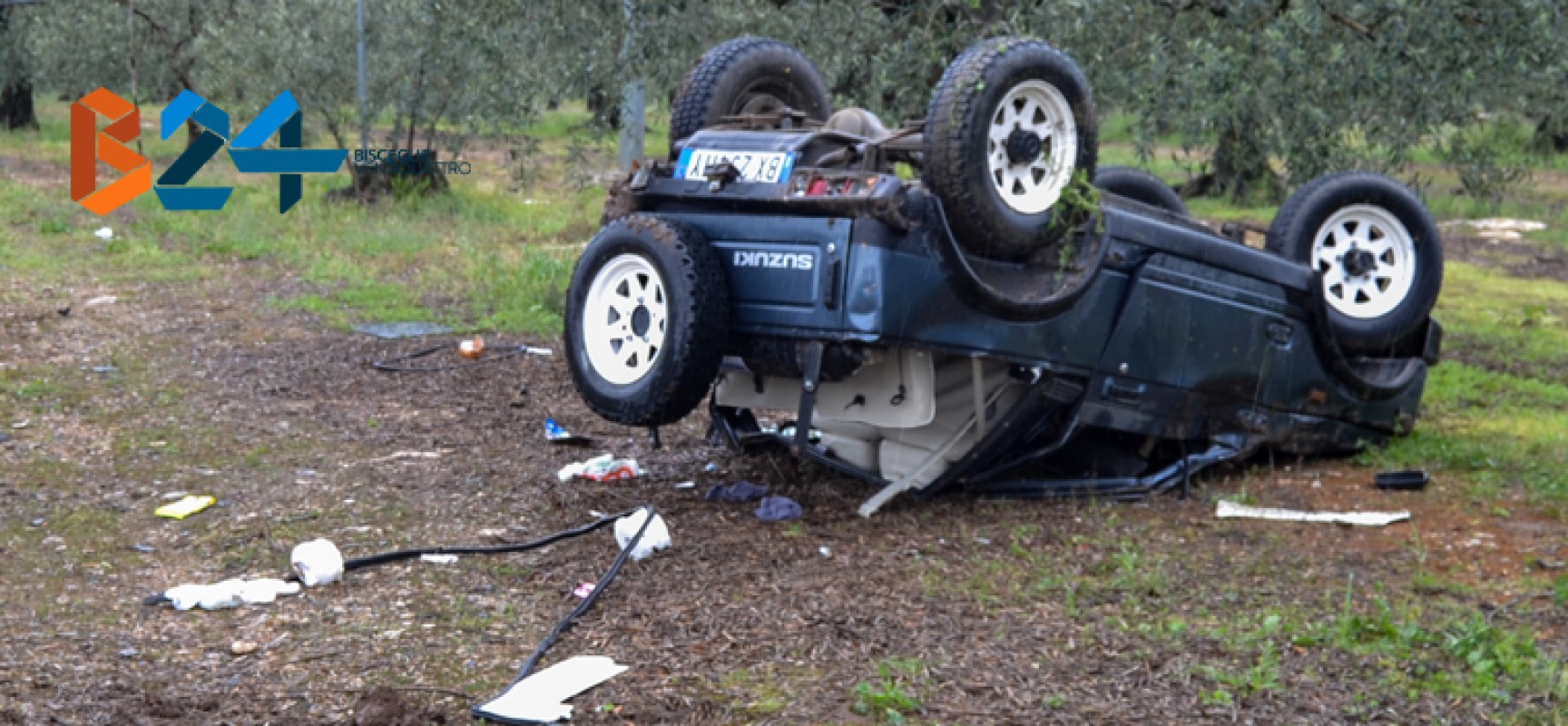 Auto si ribalta sulla Bisceglie-Andria, quattro feriti tra cui una donna incinta / FOTO