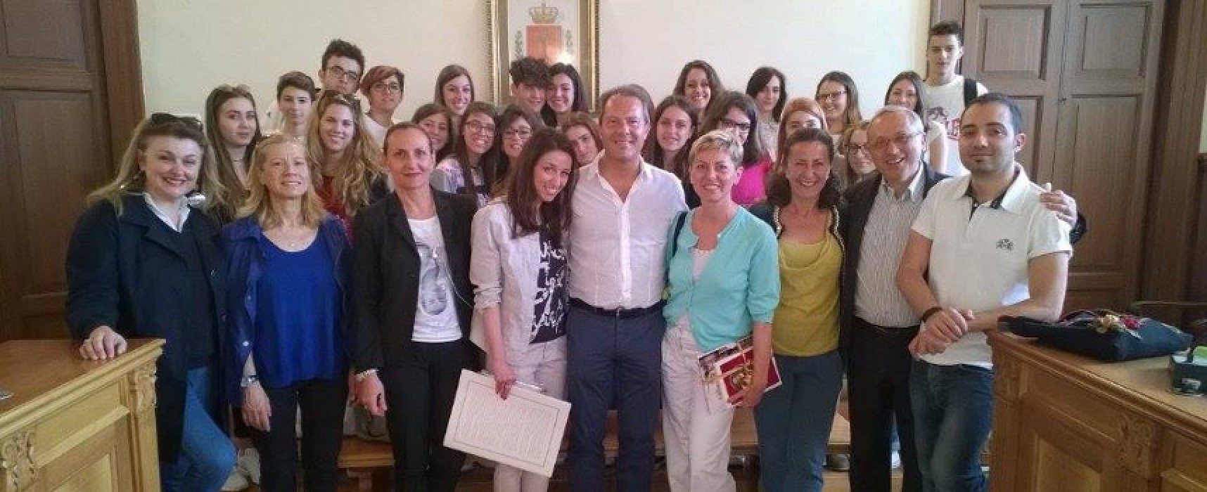 Bisceglie accoglie studenti del Liceo di Sremski Karlovci (Serbia), il benvenuto a Palazzo san Domenico