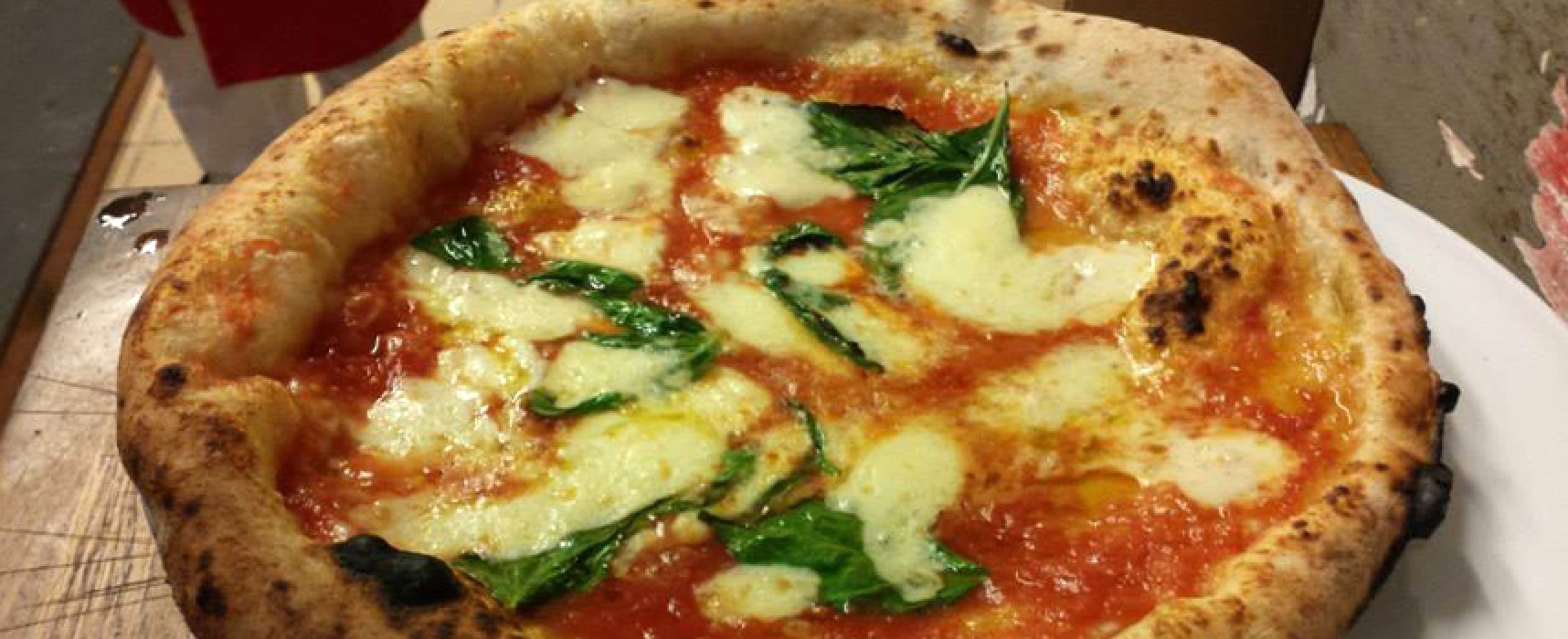 Nasce a Napoli la pizza all’acqua di mare… e l’acqua viene da Bisceglie