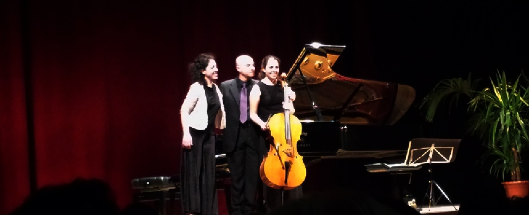 I musicisti Ludovica, Beatrice e Vincenzo Rana incantano il Teatro Garibaldi