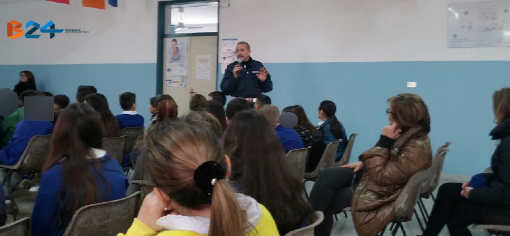 Educazione stradale con la Polizia Municipale al III circolo didattico San Giovanni Bosco