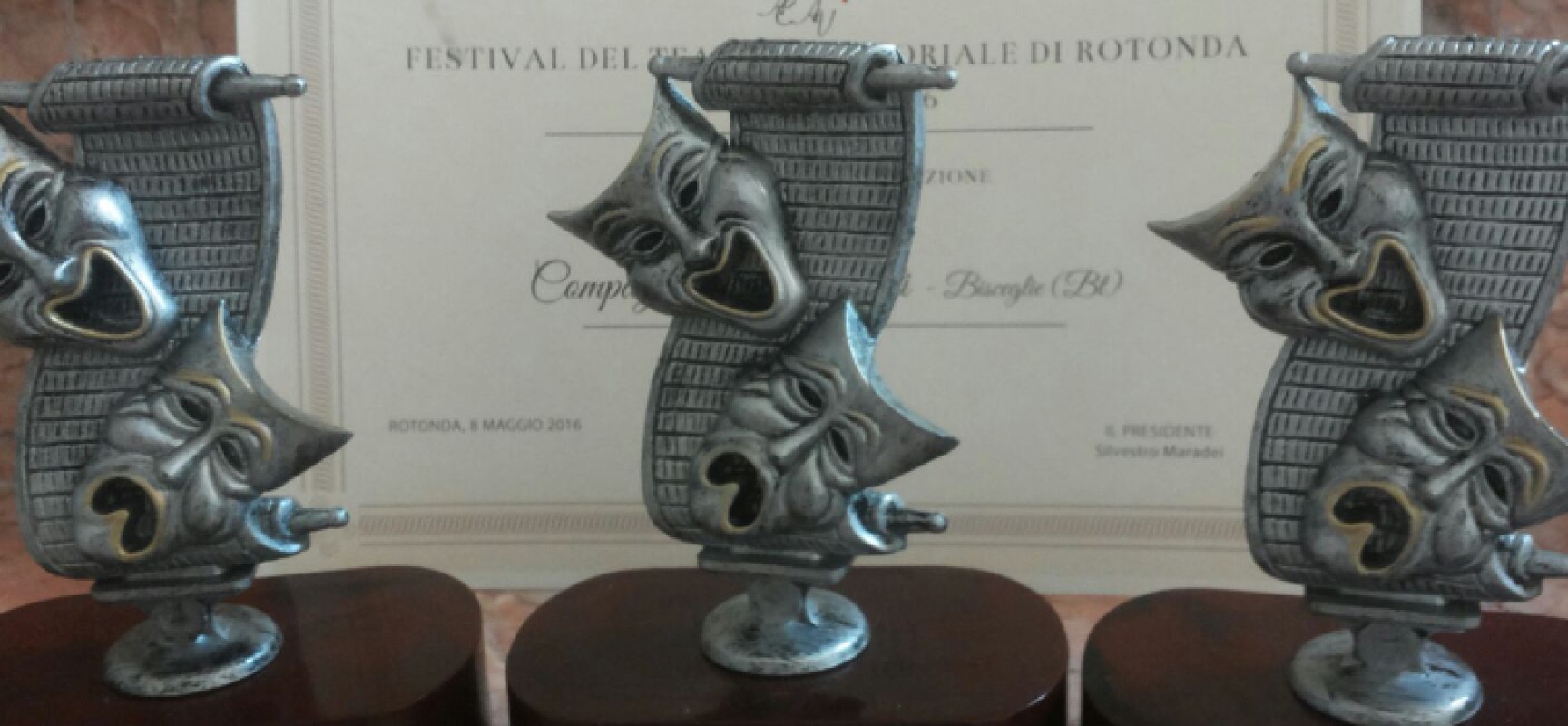 Tris di premi e valanga di nomination per la Compagnia dei Teatranti in Basilicata
