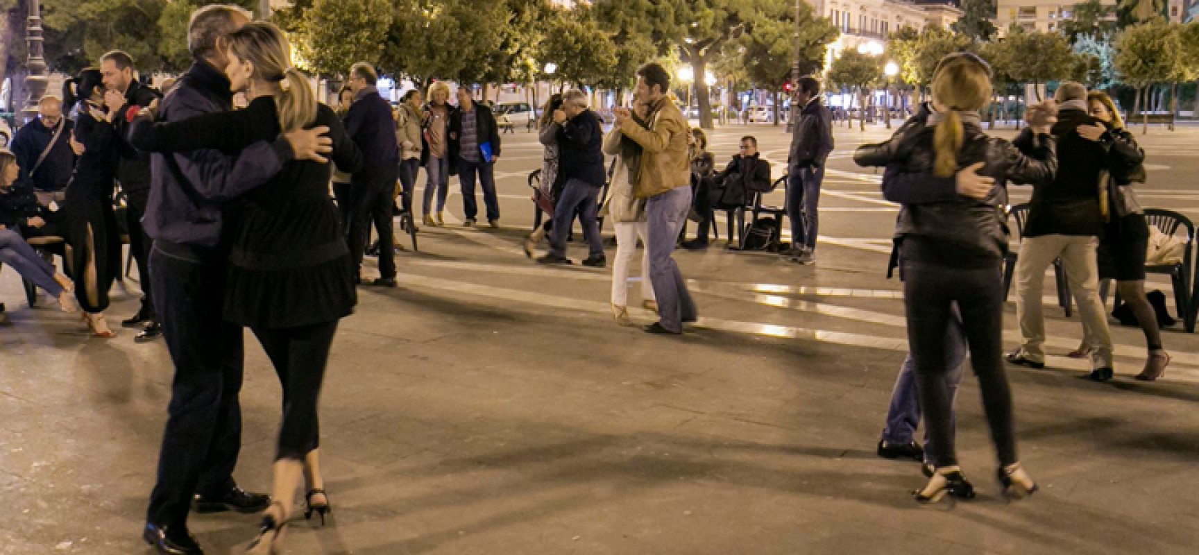 Tango argentino in piazza… e Bisceglie diventa un angolo di Buenos Aires per due ore
