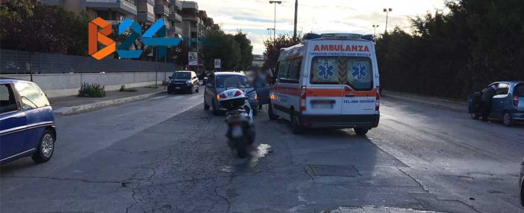 Incidente in via San Martino, motociclista al pronto soccorso / FOTO
