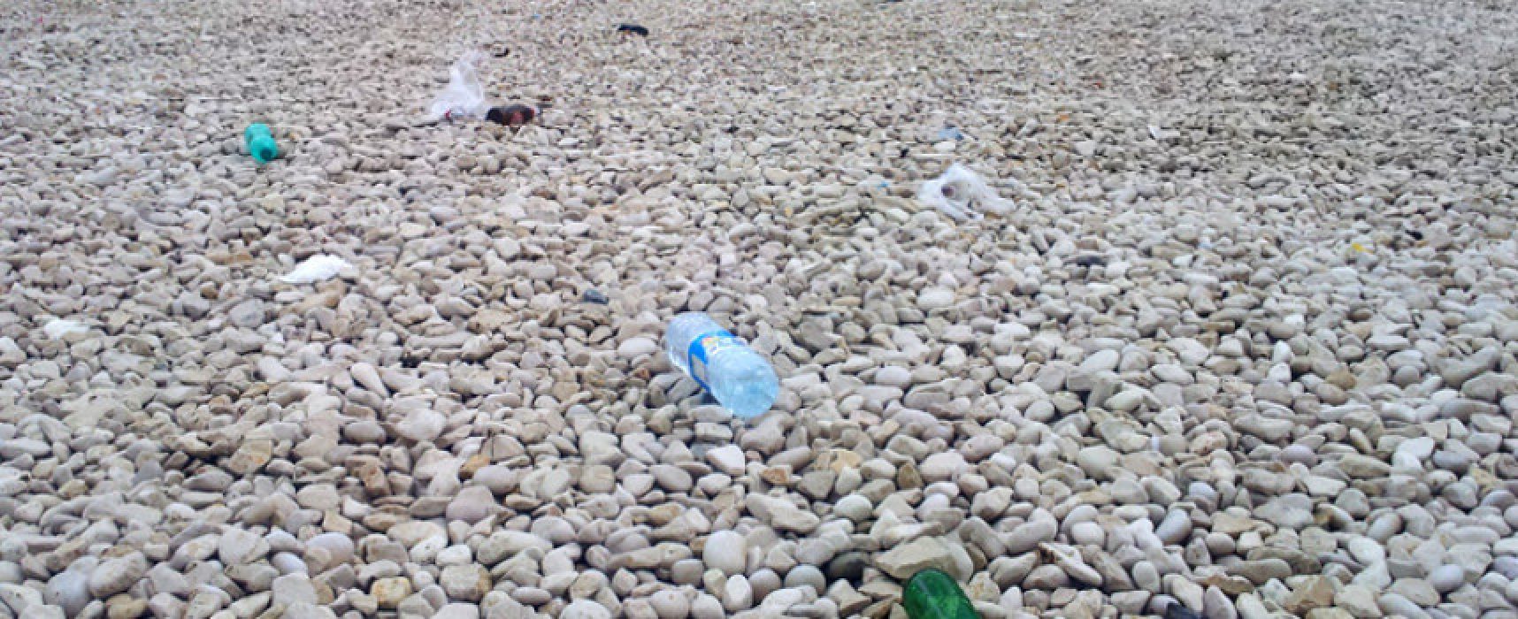 Multe di 500 euro per chi abbandona rifiuti in spiaggia