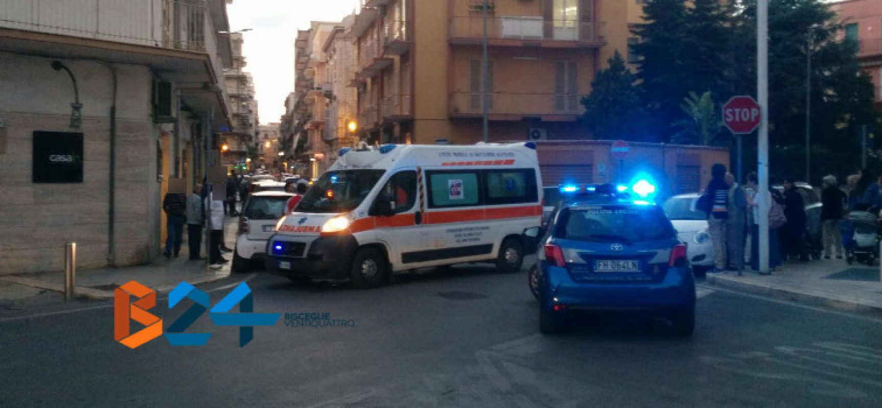 Incidente auto-scooter in via Monte San Michele, un ferito al pronto soccorso