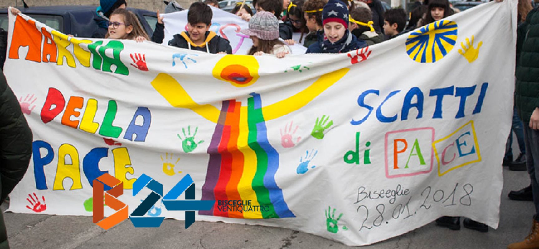 La Marcia della Pace colora di vivacità ed umanità le strade di Bisceglie / FOTO