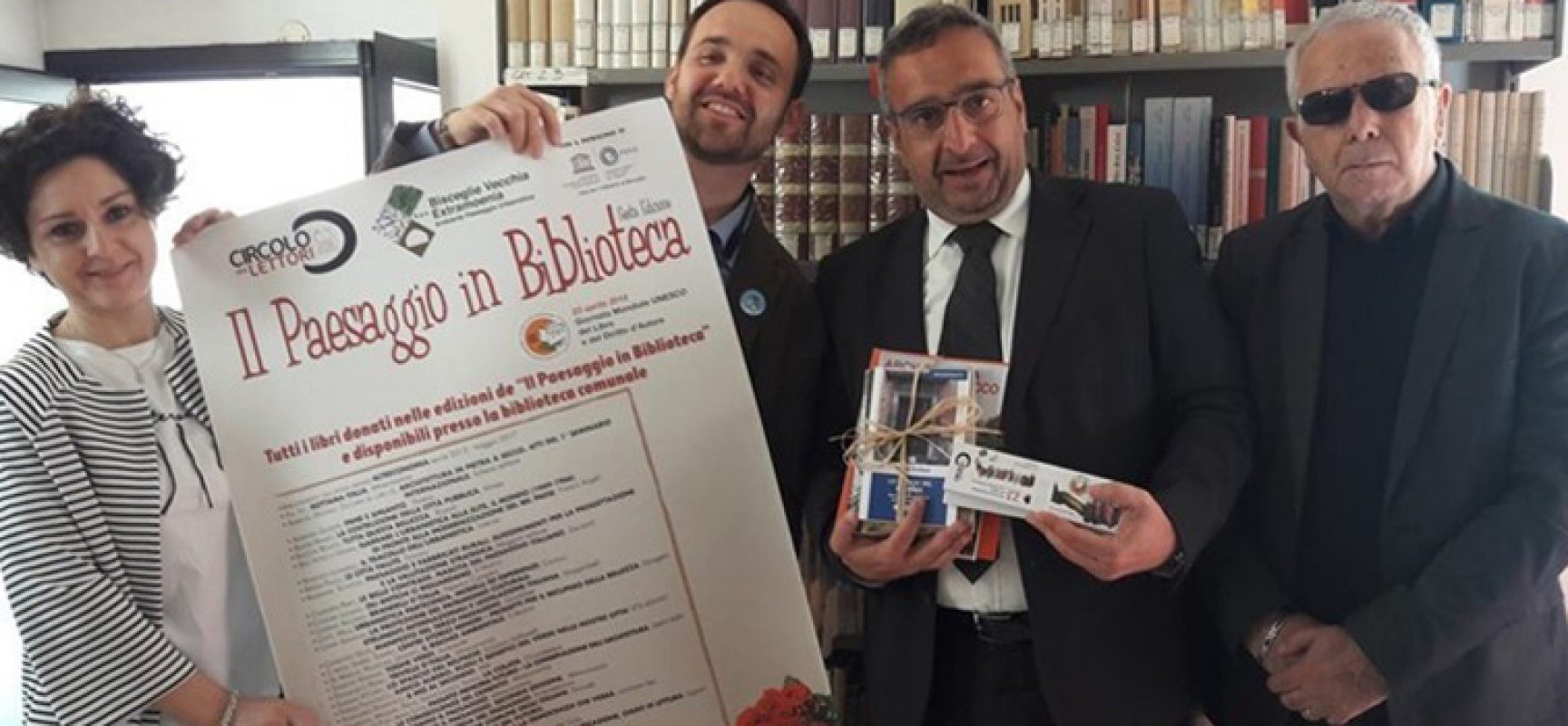 Nuovi testi donati alla biblioteca comunale da Circolo lettori, Unesco e Bve