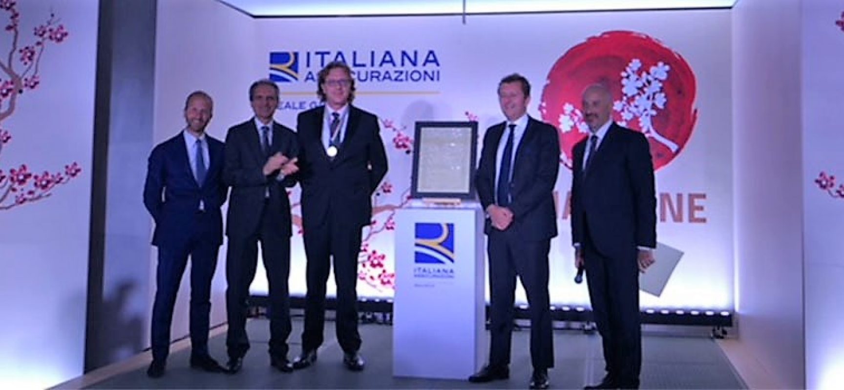 L’agenzia Italiana Assicurazioni di Giuseppe Di Luzio vince la prestigiosa Polizza D’Oro / FOTO