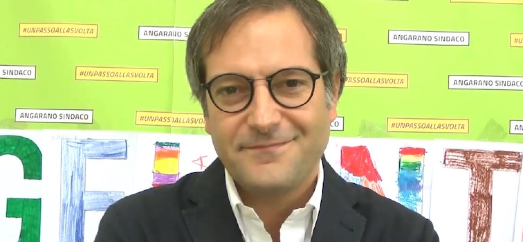 Il sindaco Angelantonio Angarano augura buon anno scolastico a studenti ed insegnanti / VIDEO