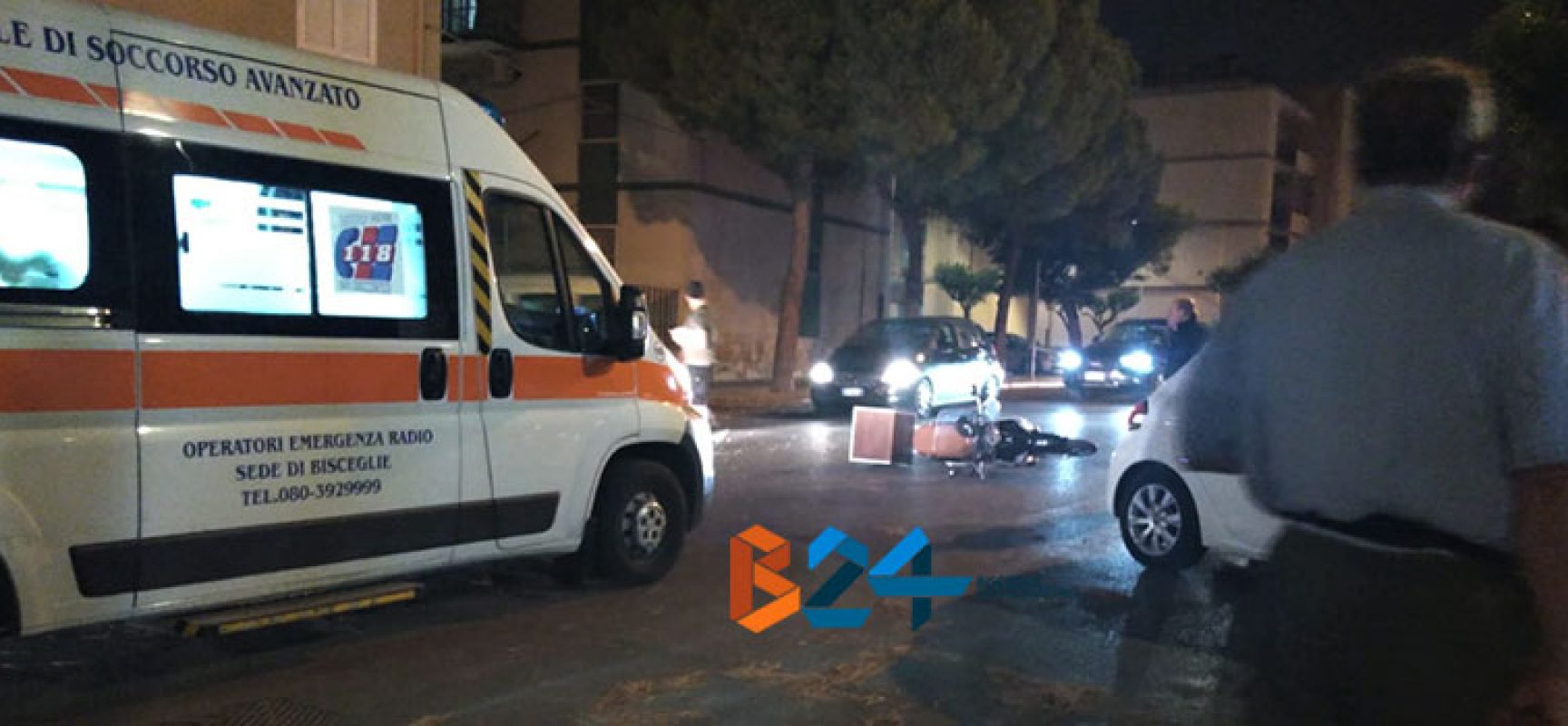 Scontro auto-scooter in via Luigi Papagni, fattorino biscegliese al pronto soccorso