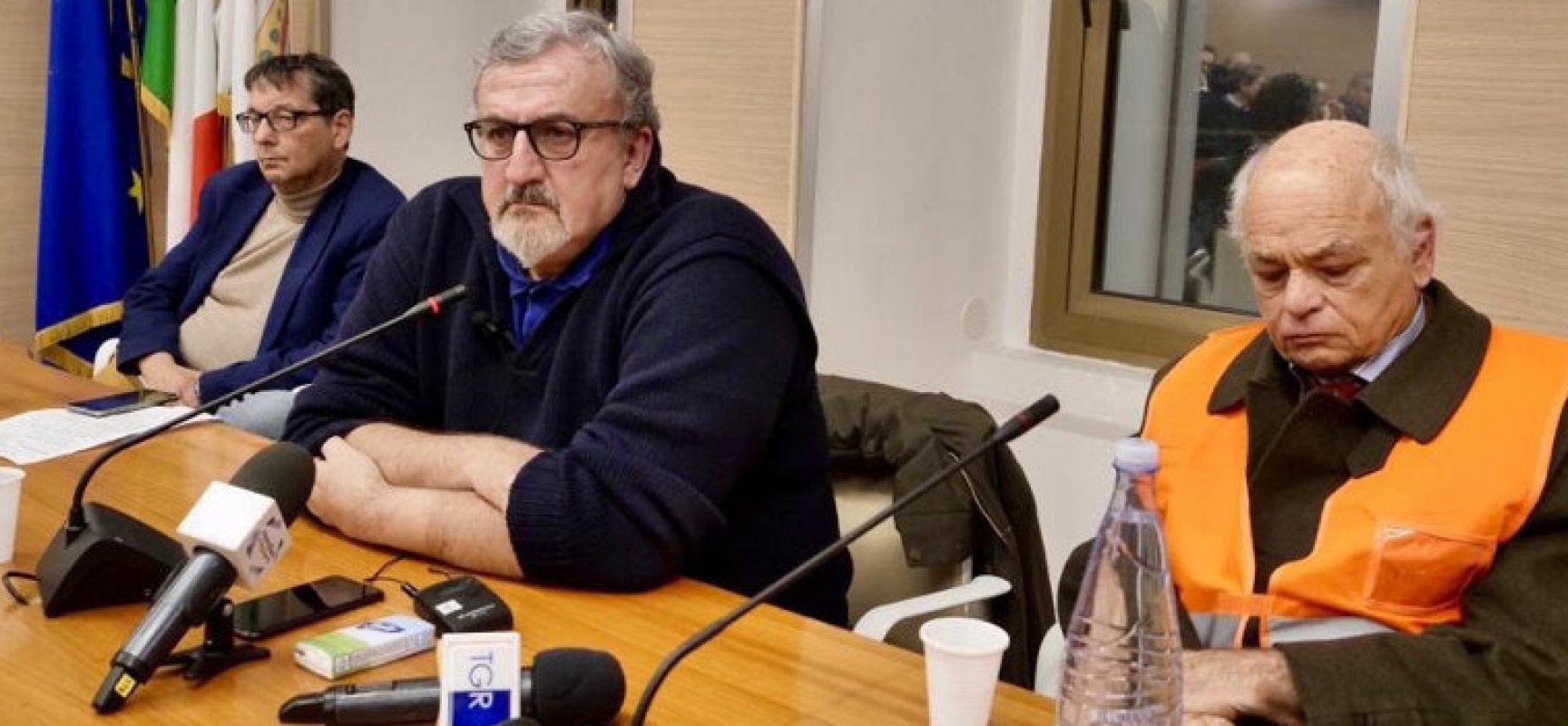 Emiliano incontra gilet arancioni: “Tutta la Regione concentrata nelle vertenze degli agricoltori”