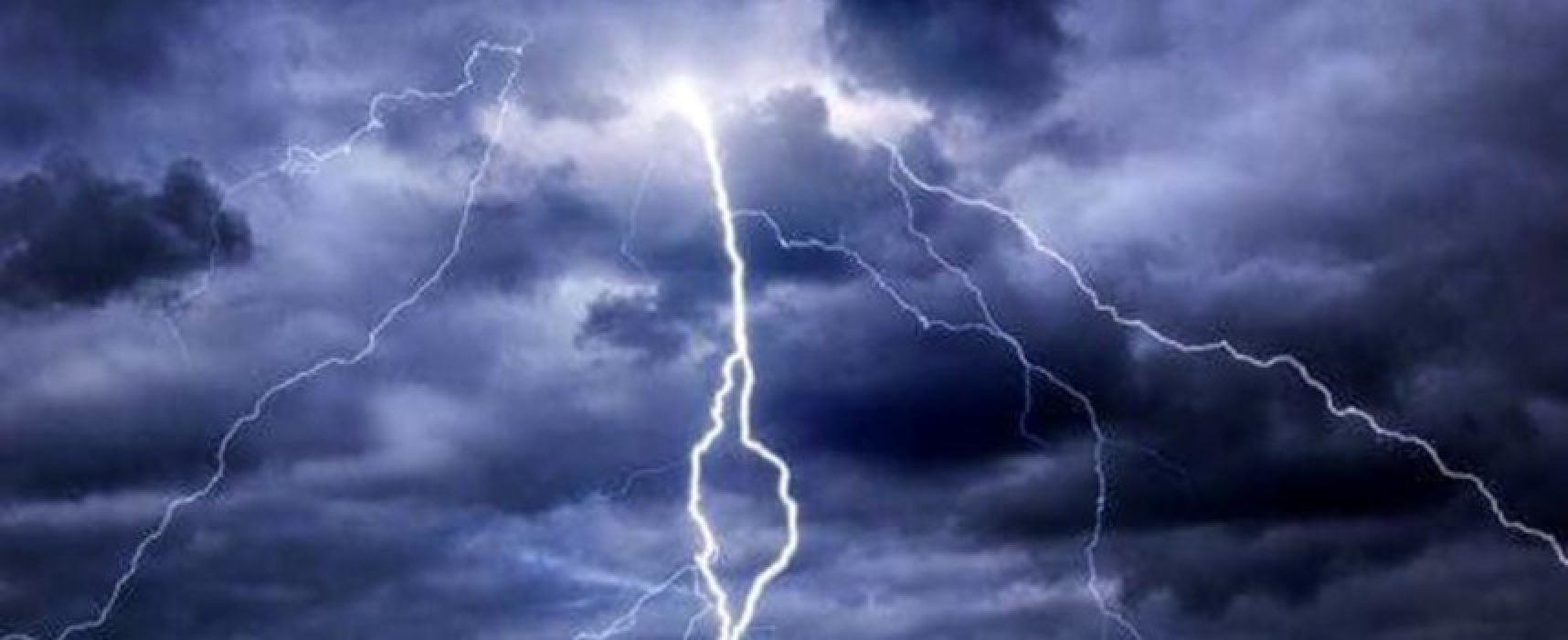 Allerta meteo gialla per rischio idrogeologico e temporali