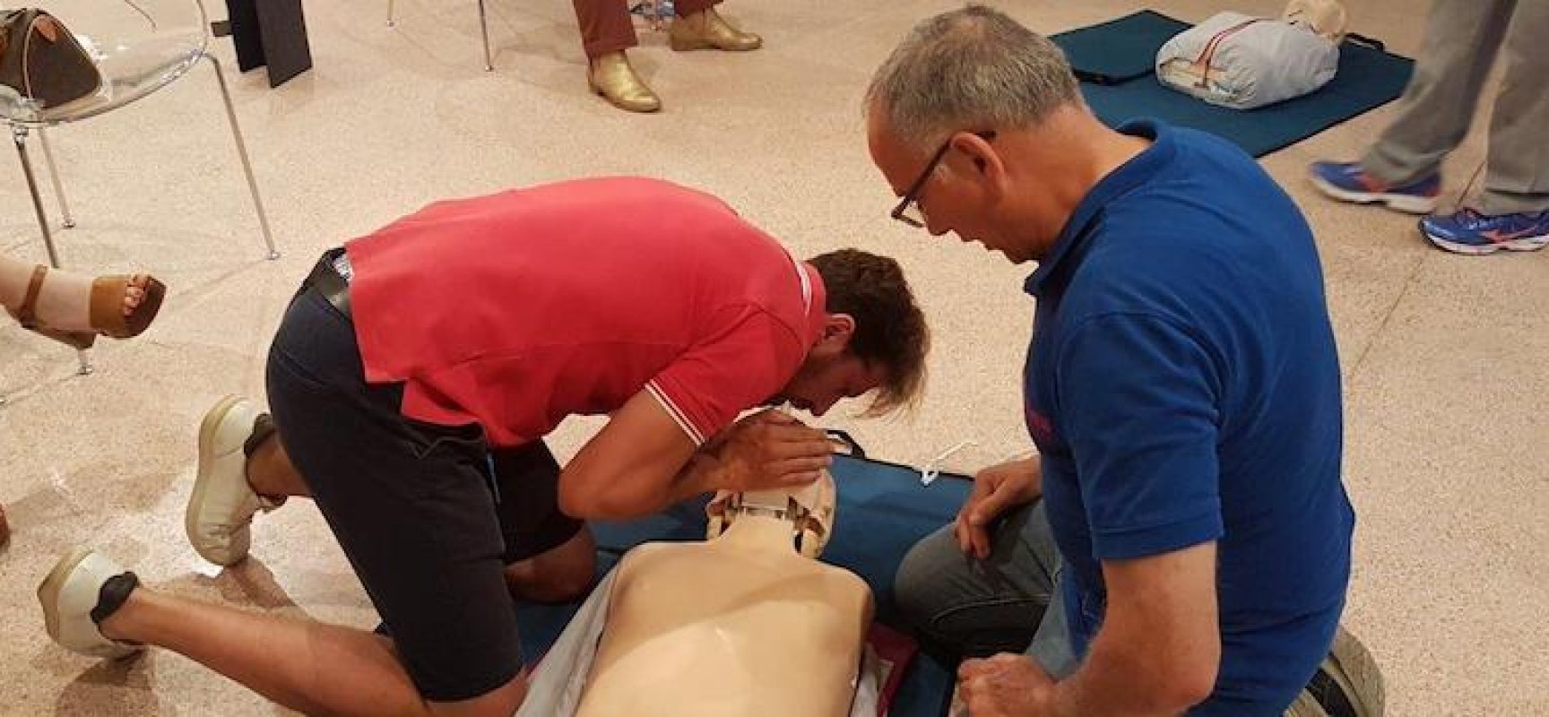 “Nel cuore della città”, donati tre defibrillatori ai cittadini biscegliesi