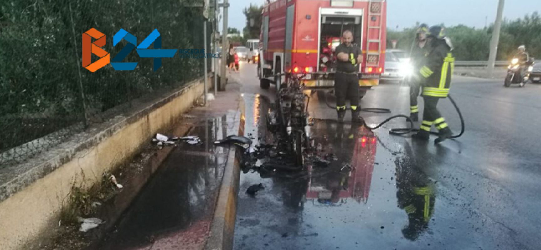 Motociclo si incendia durante l’andatura, paura per un 35enne