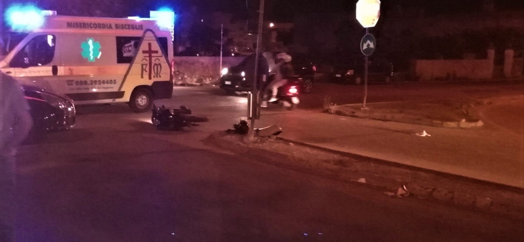 Diciassettenne cade con scooter in via Vecchia Corato, trasportato in codice rosso in Ospedale