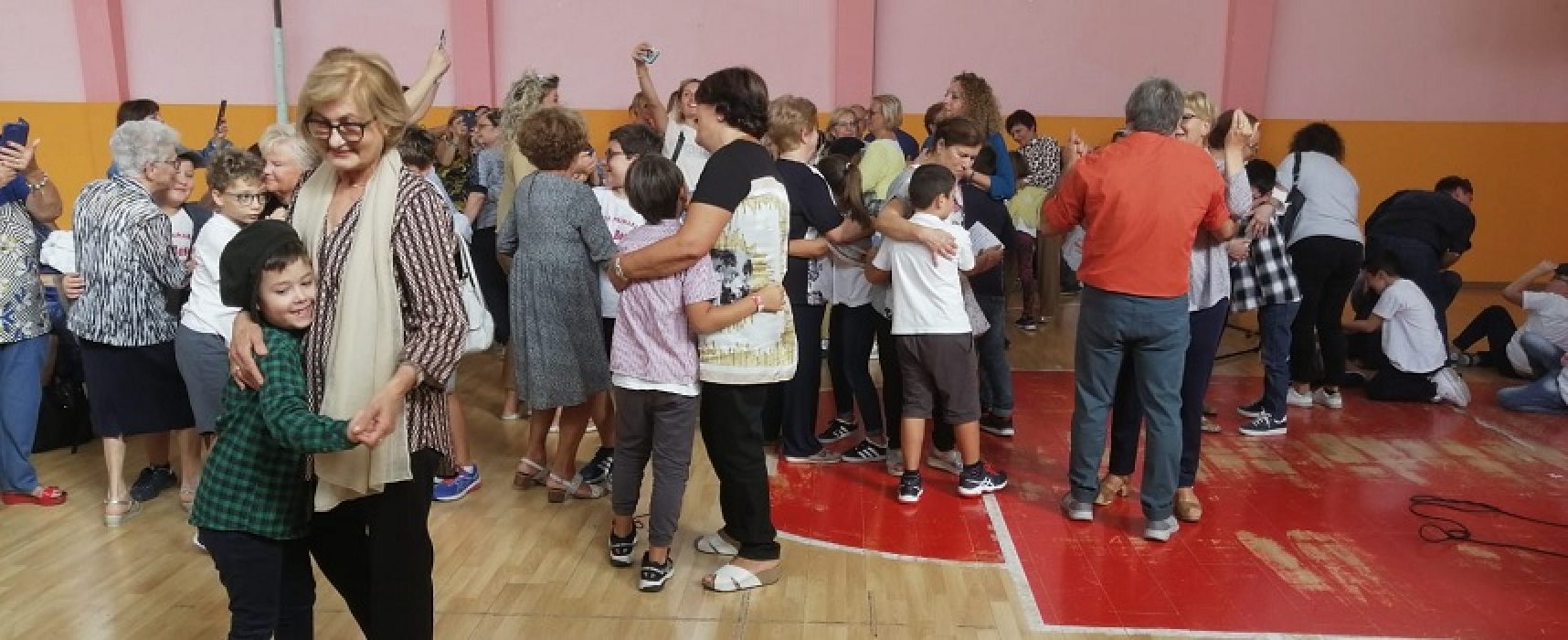 “Festa dei nonni in musica”, gioia e condivisione alla San Giovanni Bosco / FOTO