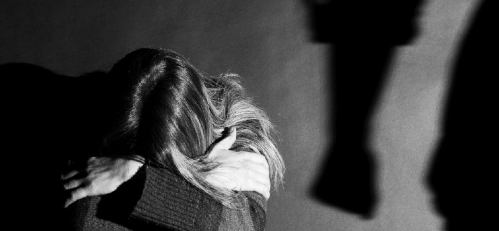 Violenza domestica, allarme Psicologi Puglia: “Donne costrette in casa con il loro carnefice”