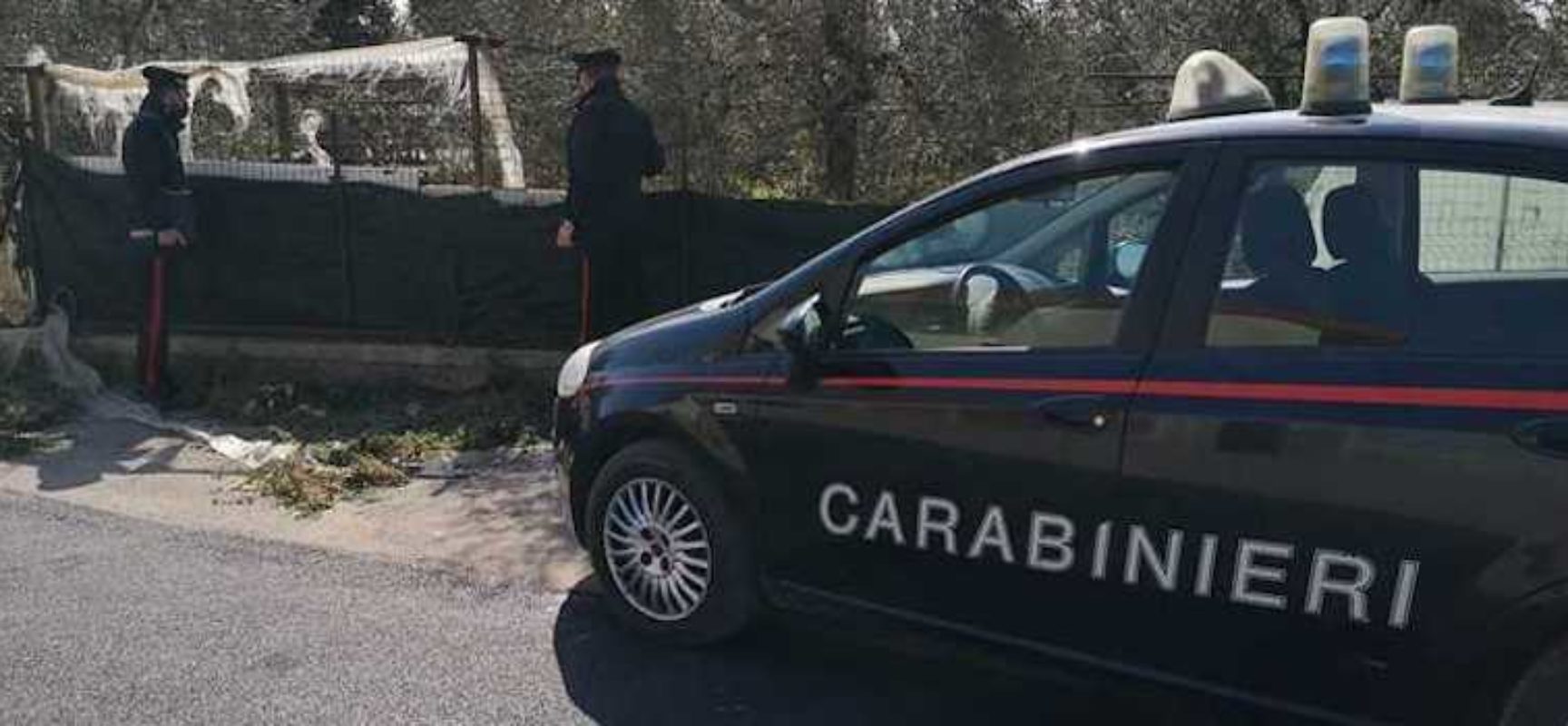 Breve inseguimento in via Ruvo: carabinieri arrestano due ragazzi per spaccio