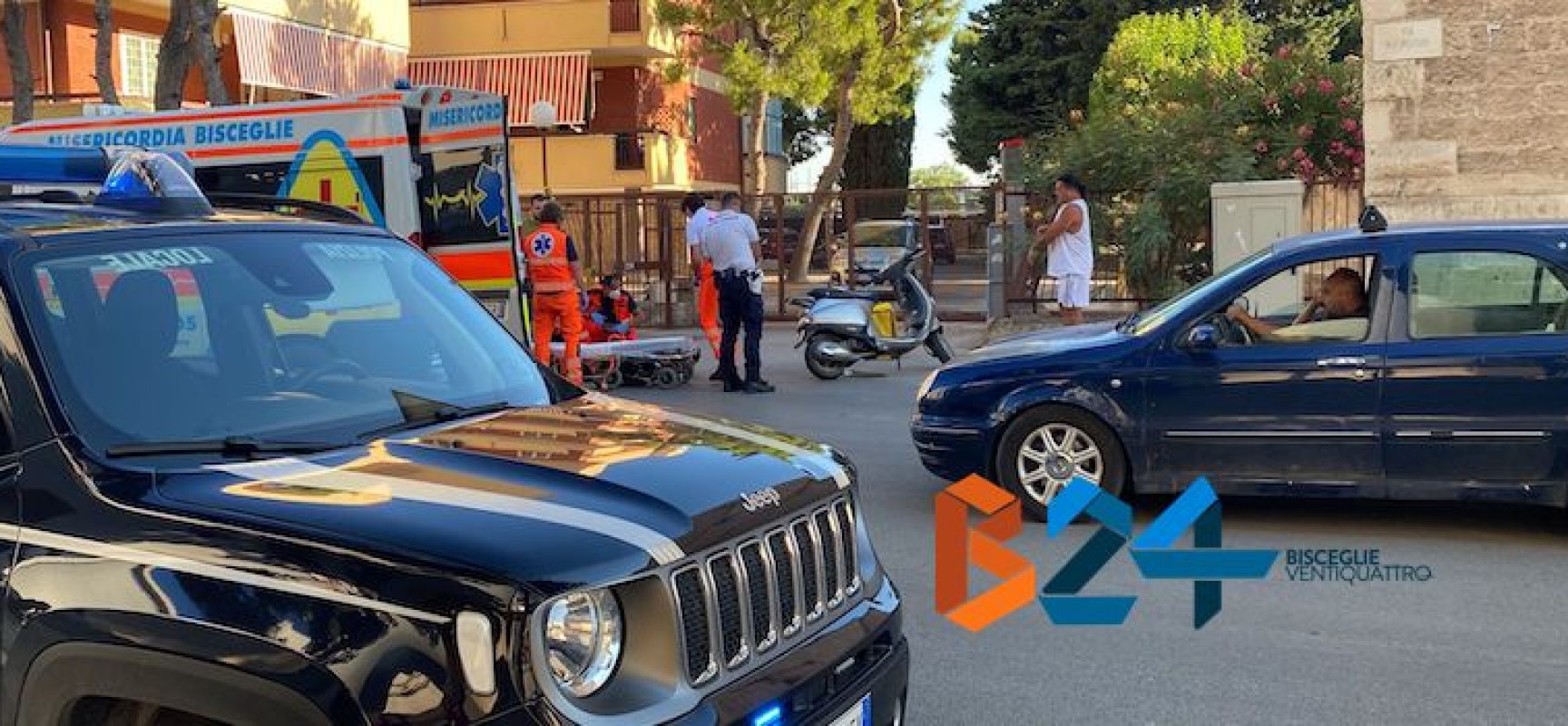 Incidente tra auto e vespa in via Imbriani: 23enne in ospedale