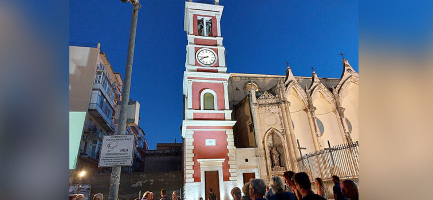 Riconsegnata a Bisceglie la torre civica dell’orologio dopo il restauro / FOTO