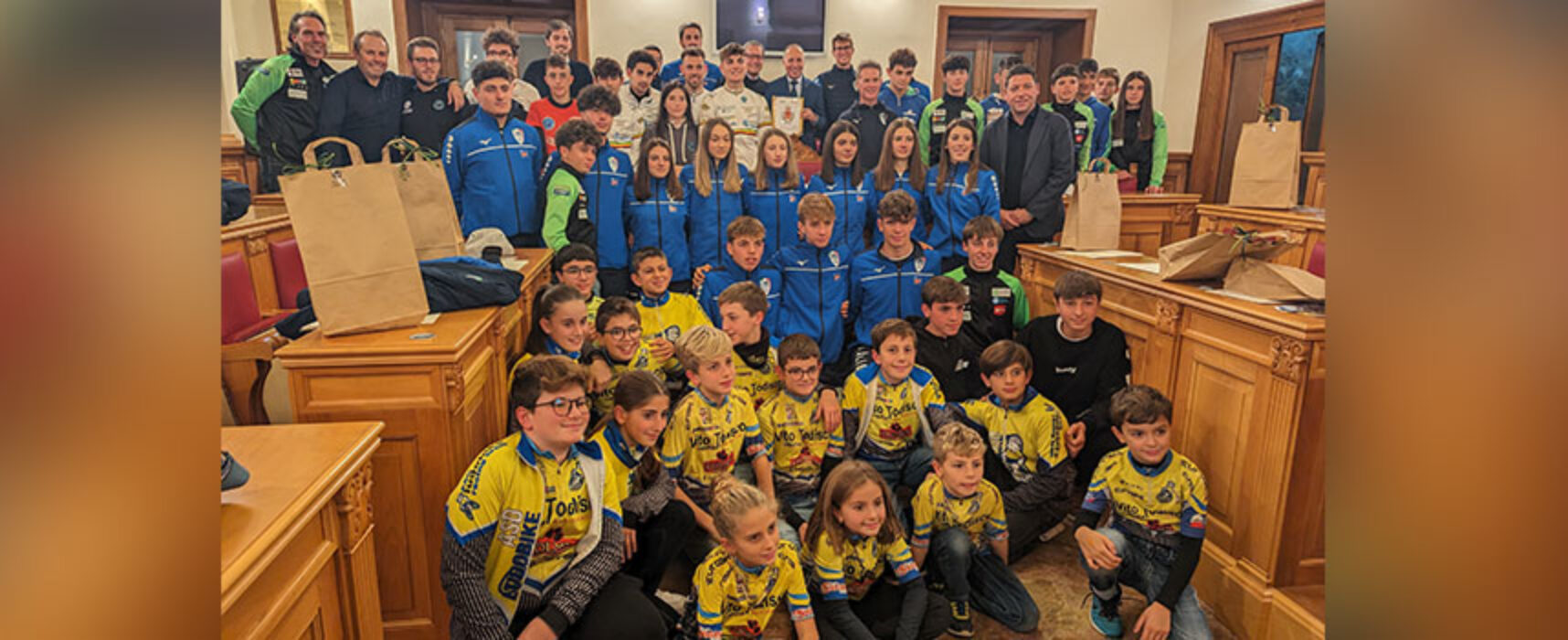 La Nazionale Italiana di Ciclocross accolta in Sala Consiliare a Bisceglie