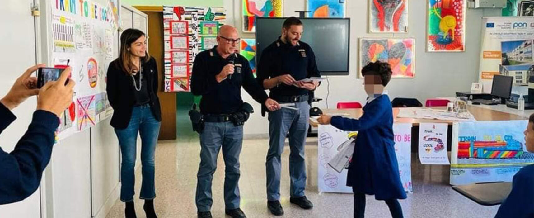 Polizia Ferroviaria dedica incontro formativo agli studenti di una Scuola elementare di Bisceglie