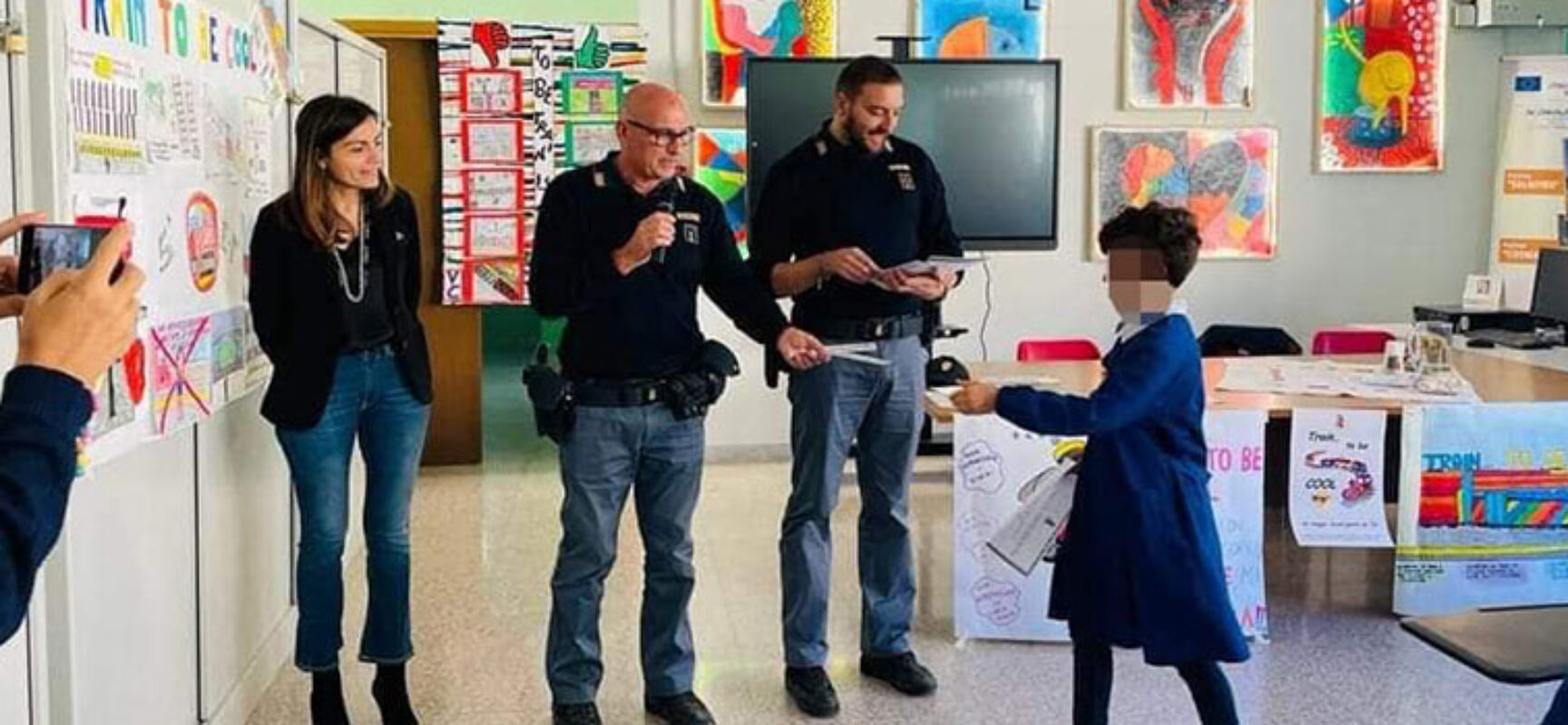 Polizia Ferroviaria dedica incontro formativo agli studenti di una Scuola elementare di Bisceglie