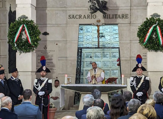 Bisceglie rende omaggio ai Caduti in guerre e celebra giornata Unità nazionale e Forze Armate￼