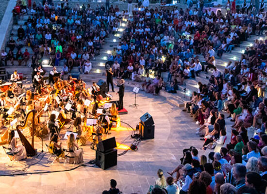 Sol dell’Alba, nella notte di san Lorenzo il concerto al Teatro Mediterraneo