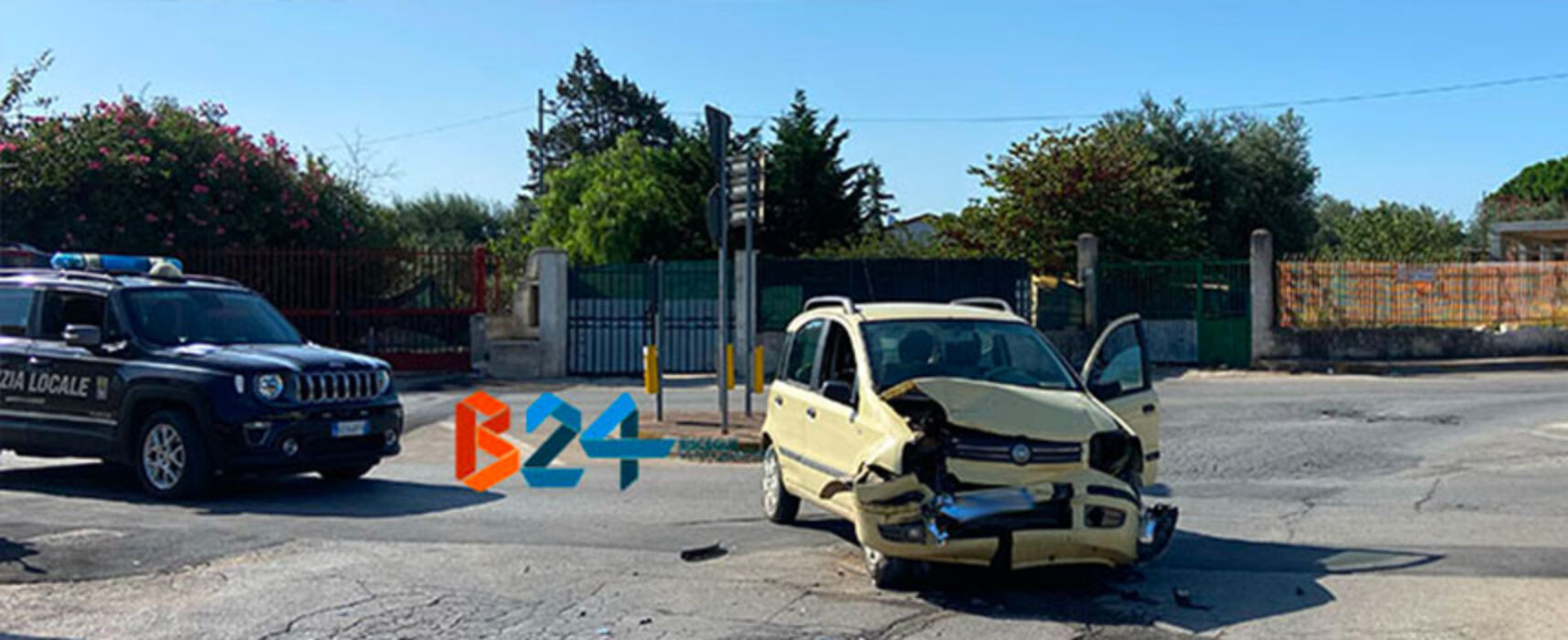 Scontro tra due auto questa mattina su Strada del Carro