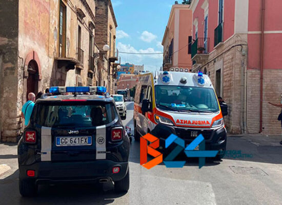 Uomo investito da scooter su via Bovio e trasportato in ospedale